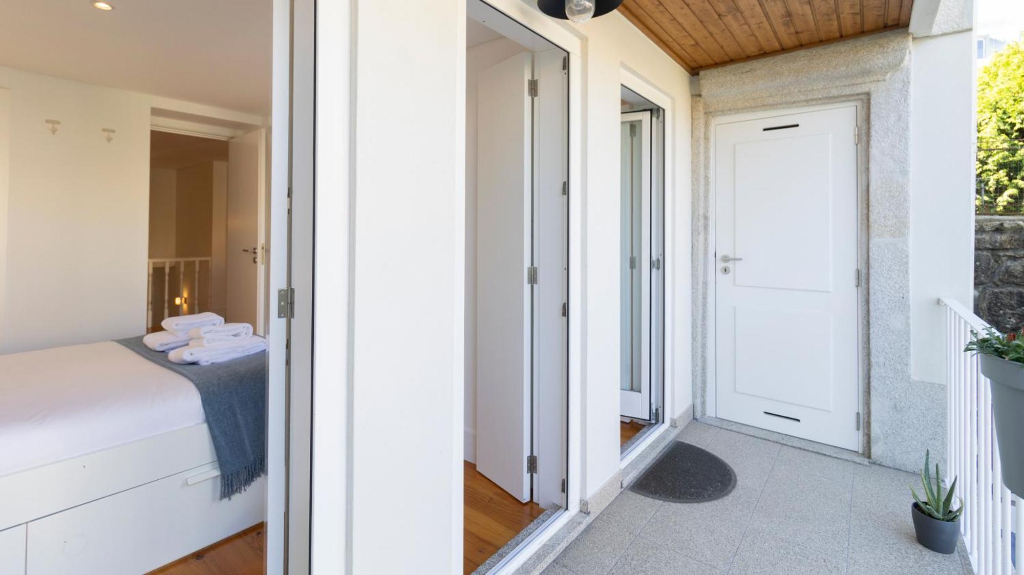 City Center Duplex W Patio By Lovelystay Porto Zewnętrze zdjęcie