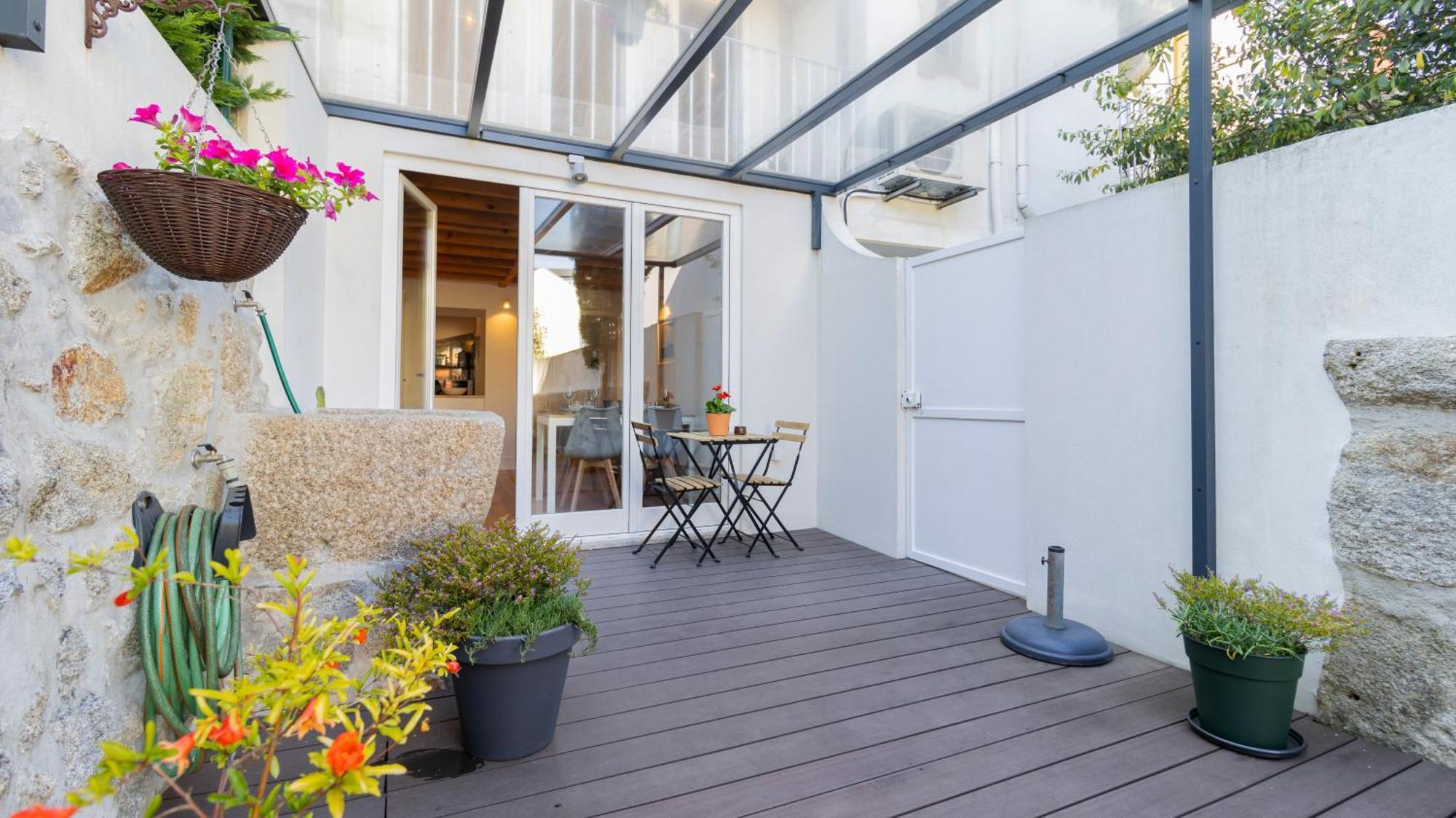 City Center Duplex W Patio By Lovelystay Porto Zewnętrze zdjęcie