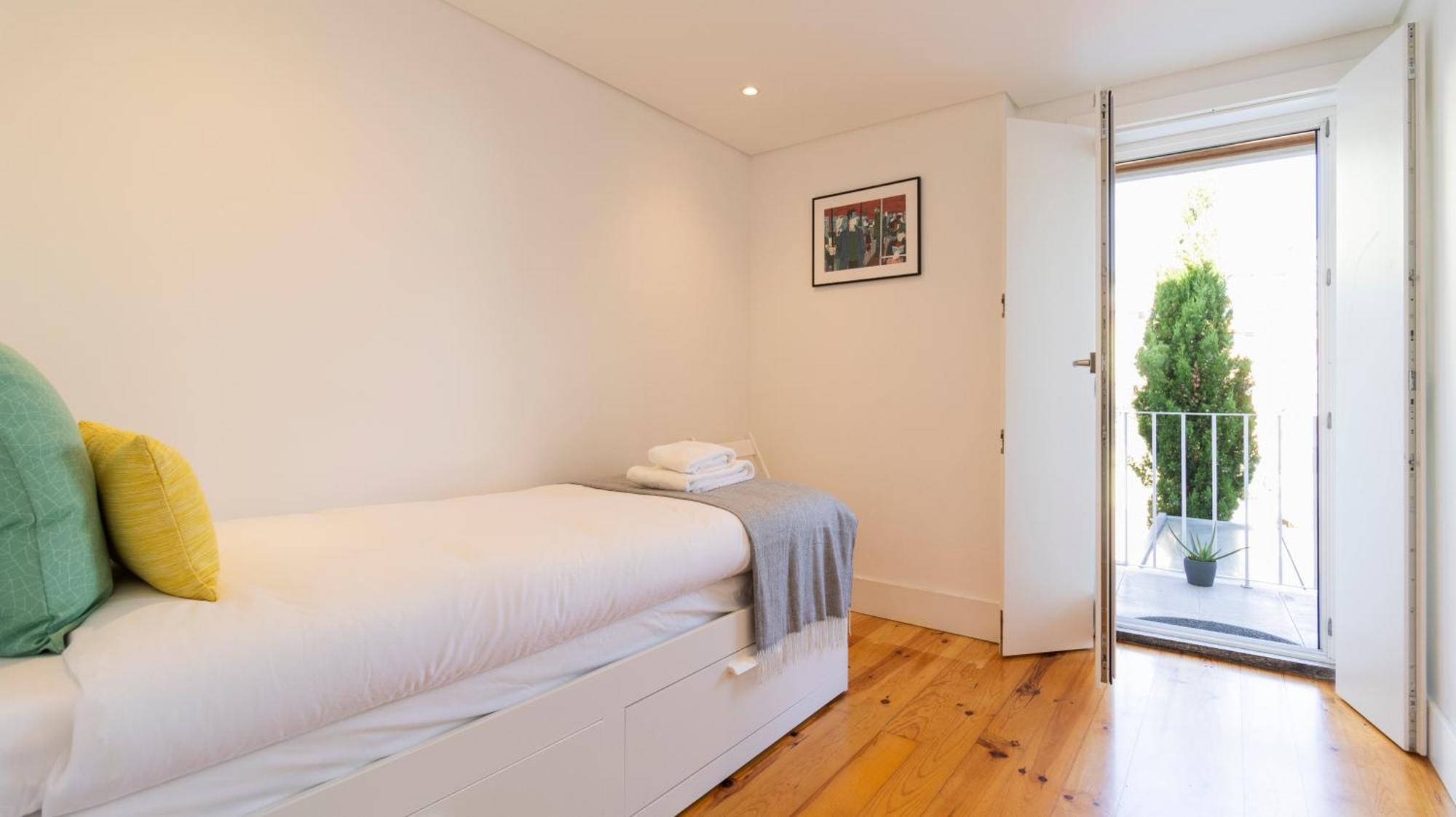 City Center Duplex W Patio By Lovelystay Porto Zewnętrze zdjęcie